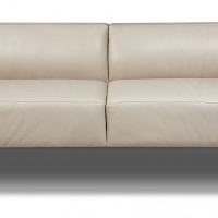 The Tuscany by American Leather is made using the highest quality materials and construction techniques. A huge variety of durable fabrics and leathers are available on all of their sofas. Made in the US.